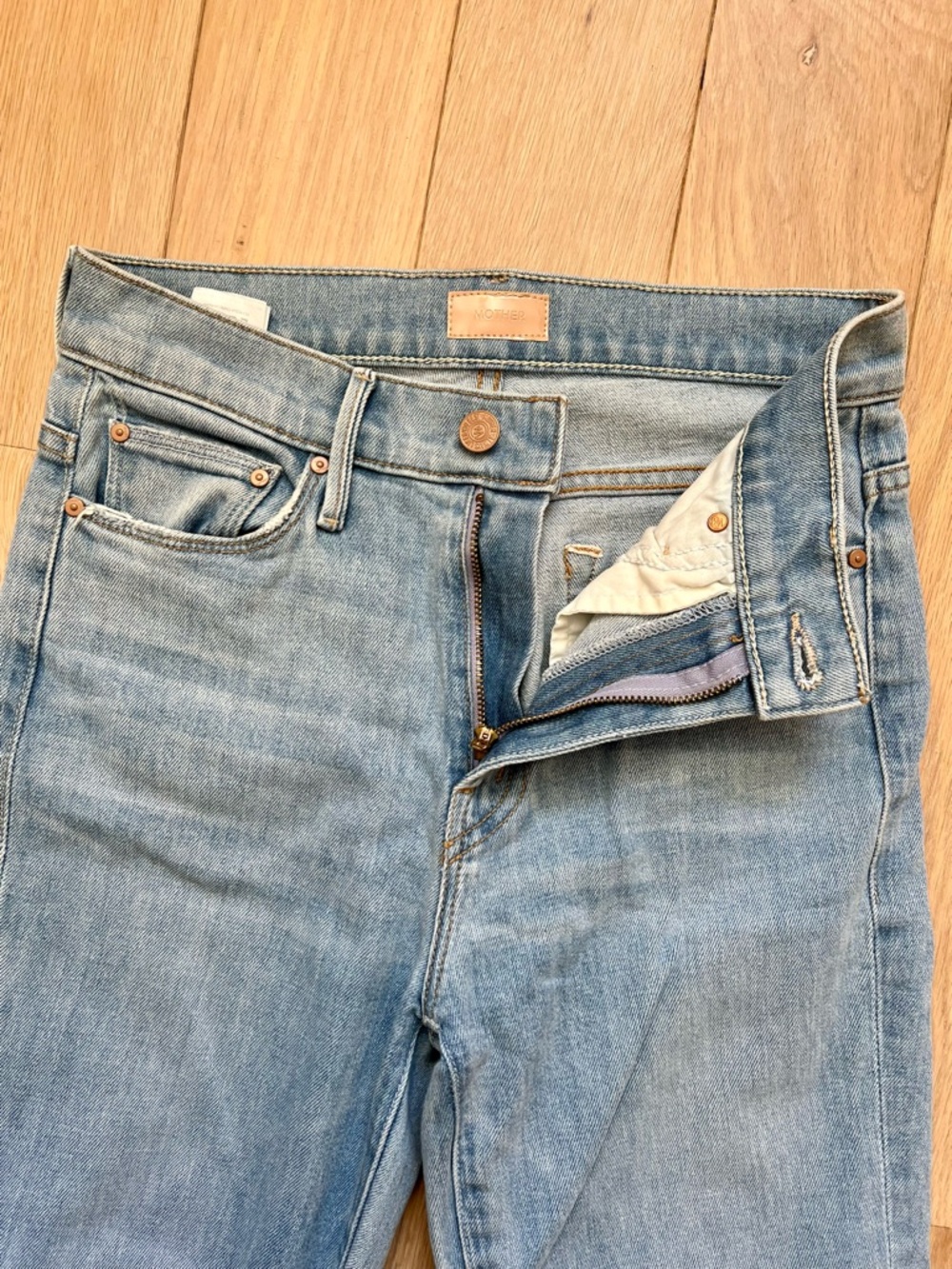 Mother Denim The Weekender Fray Women's Mid-Rise Flare Jeans 25 - Picture 15 of 16